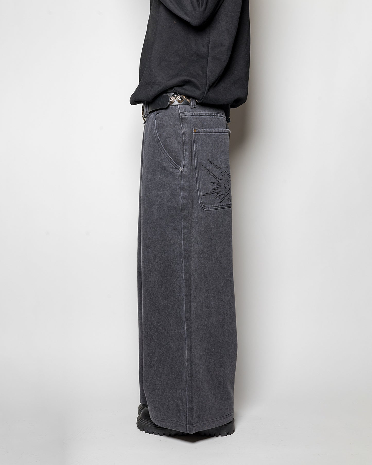 Fat Logo Wide Jeans Grey